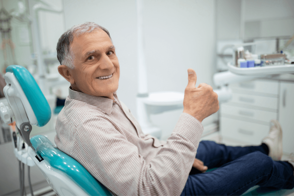 Renueve su sonrisa con implantes dentales