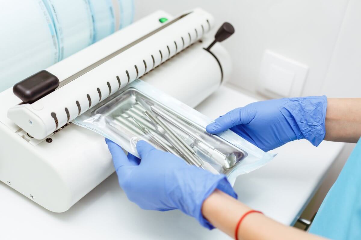 Limpieza y desinfección de instrumental dental - Sonrisa Para Todos