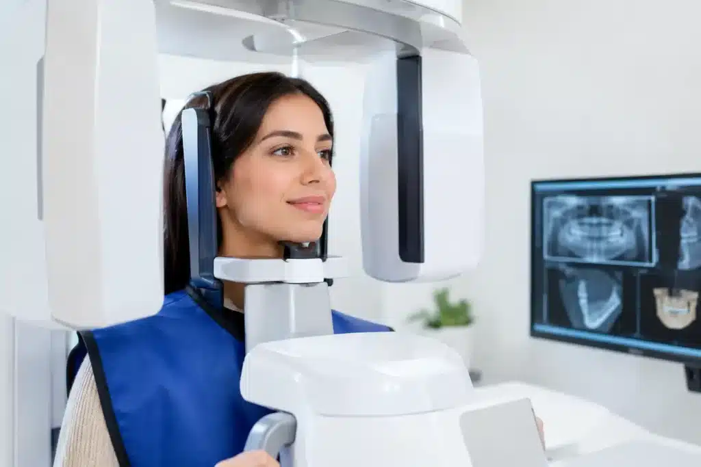 ¿Cuándo pedir una tomografía dental en San José?
