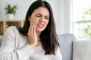 Qué hacer ante urgencia dental por dolor intenso